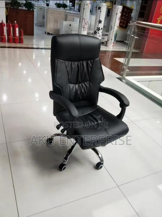 Office Swivel Chair Adjustable · Photo 1
