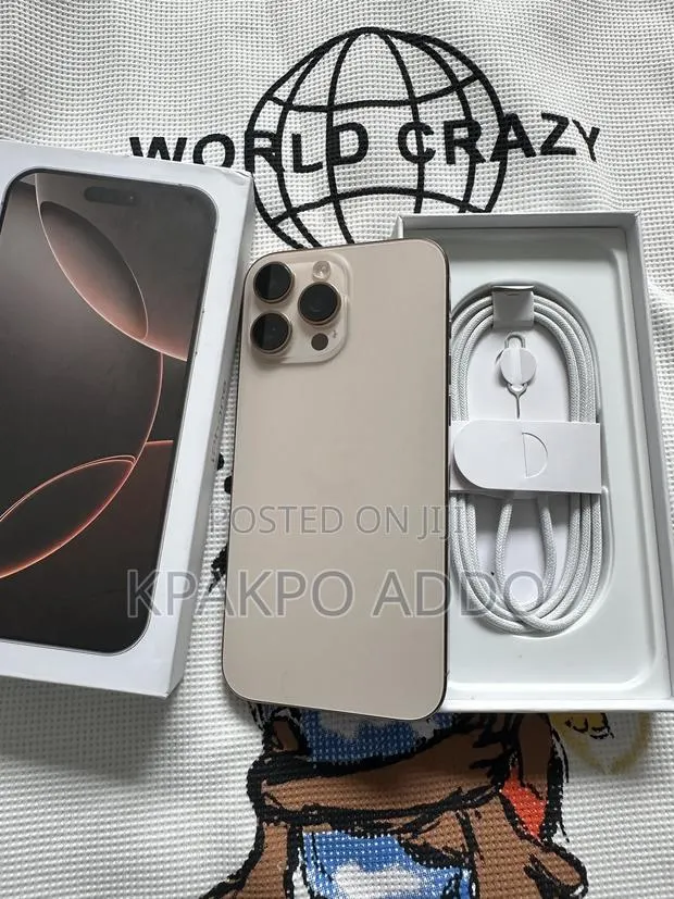 Apple iPhone 16 Pro Max 512 GB Gold · Photo 1
