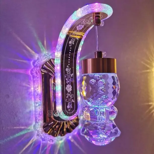Wall Light · Photo 1