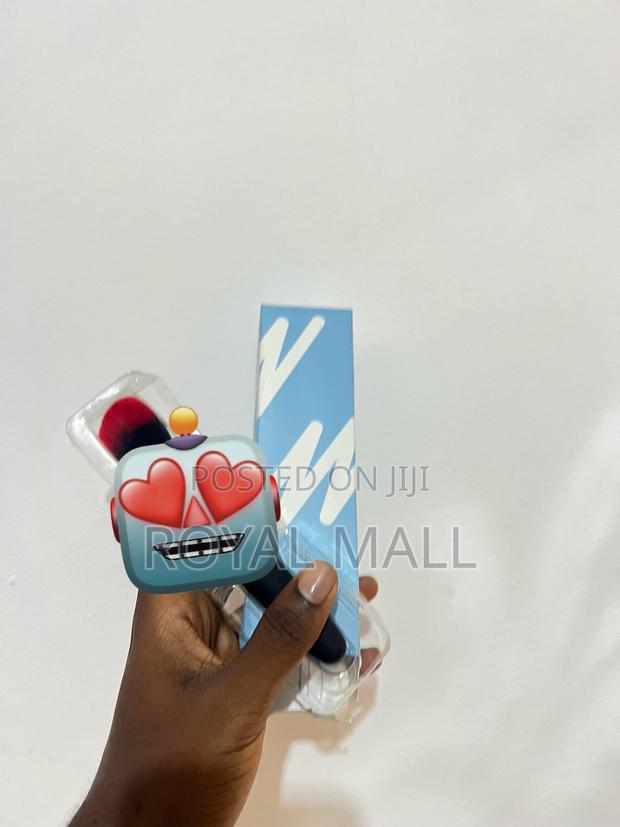Makeup Brush Vibrator · Photo 4