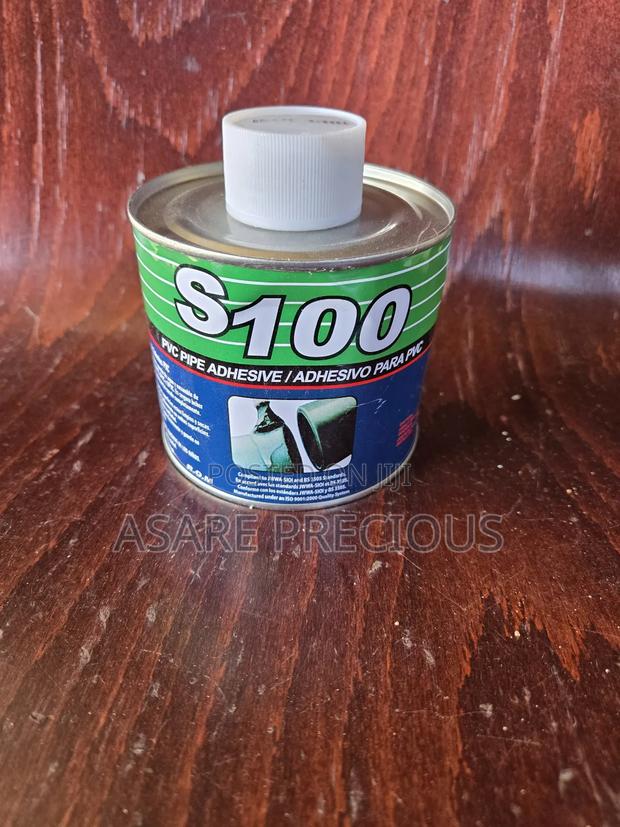 S100 Plumbing Glue · Photo 1