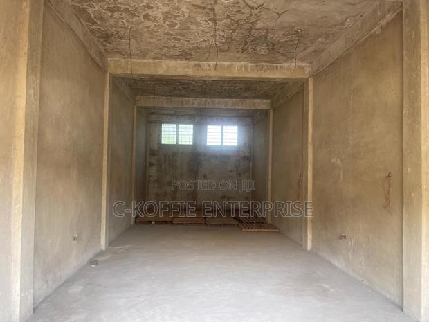130 SQM Warehouse at Lapaz for Rent · Photo 4