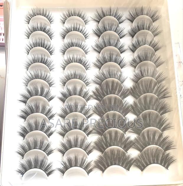 4 in 1 Style Eyelashes · Photo 1