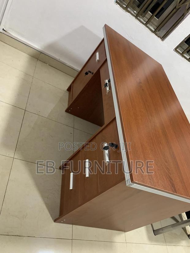 Office Desk · Photo 1