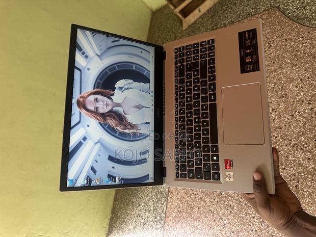 Laptop Acer Aspire 3 A315-23 8GB AMD SSD 256GB · Photo 2