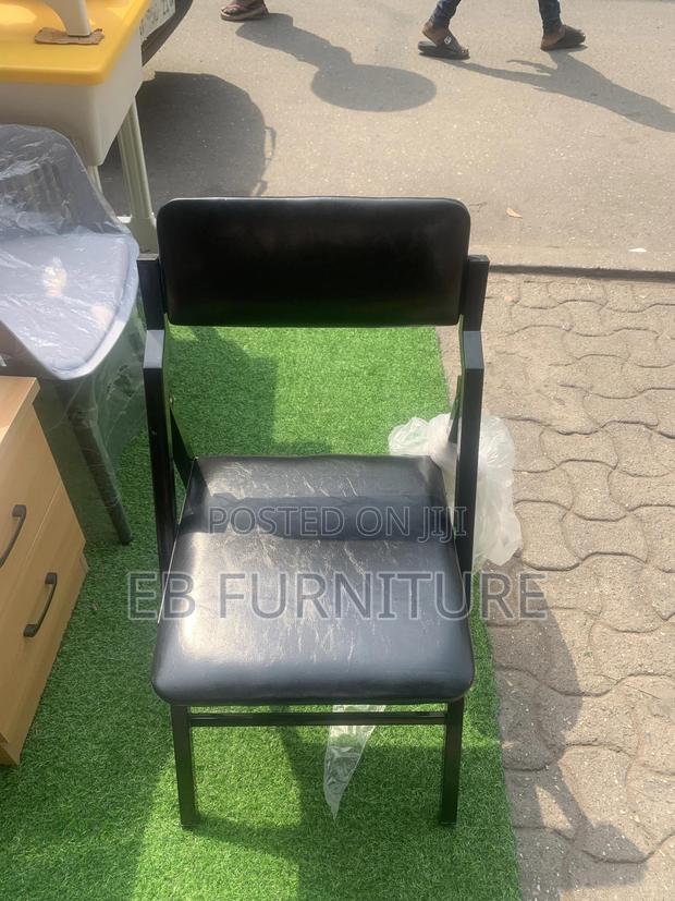 Quality Leather Folding Chair · Photo 1