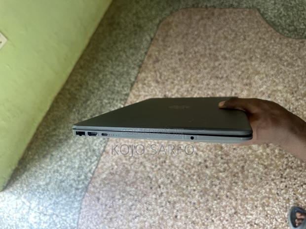 Laptop HP 250 G10 8GB Intel Core i3 SSD 256GB · Photo 4