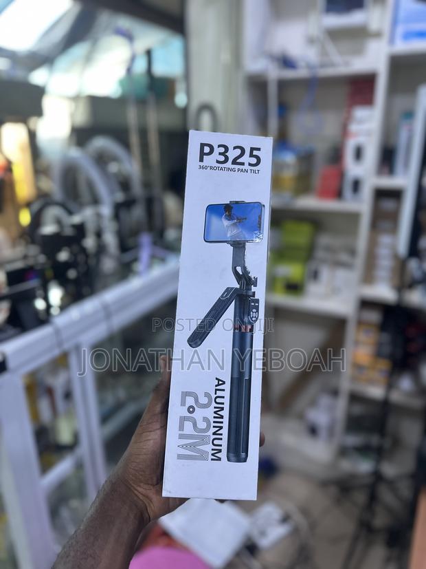Selfie Tripod Stand · Photo 1