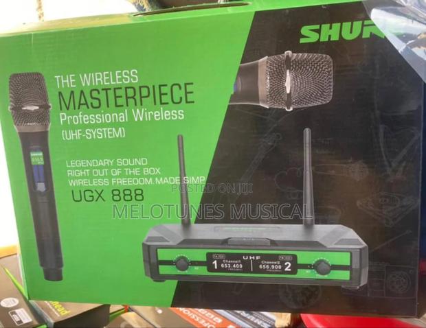 Shure Ugx888 Professional Wireless Microphone · Photo 1