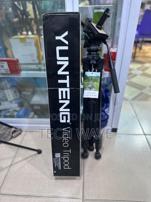 Tripod Stand VCT 880 for Phone and Camera · Photo 2