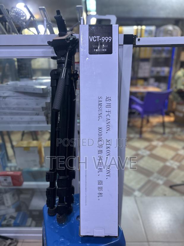 Heavy Duty Tripod Stand VCT 999 · Photo 3