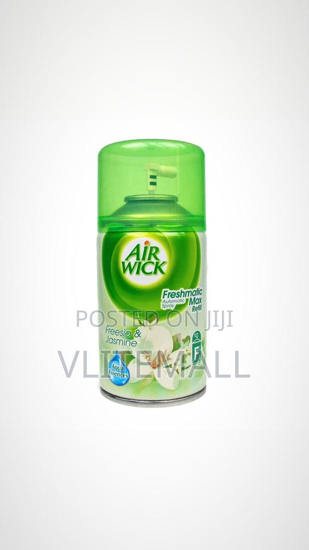 Air Wick Airfreshner Spray · Photo 1