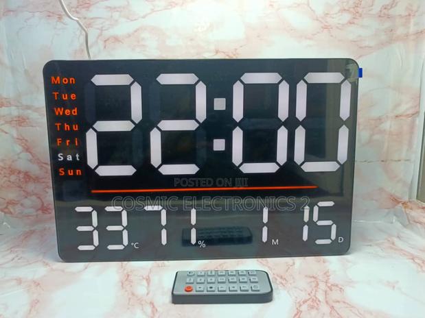 Large Led Digital Wall Clock · Photo 1