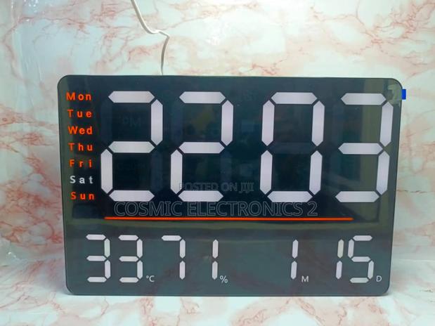 Large Led Digital Wall Clock · Photo 8
