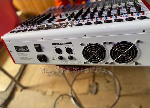 Yamaha Qr-12 12channel Powered Audio Mixer · Photo 2