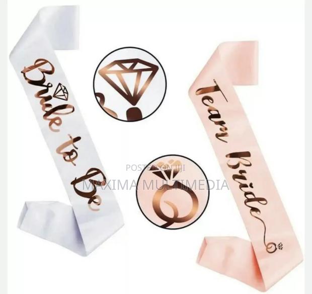 Bride To Be Sash · Photo 3