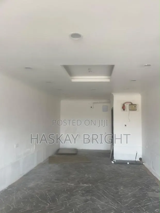Roadside Shop for Rent at East Legon American House · Photo 1