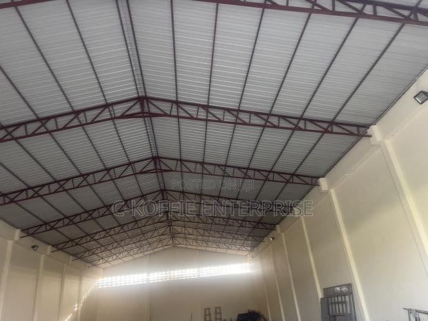 700 SQM Warehouse at Airport for Rent · Photo 3