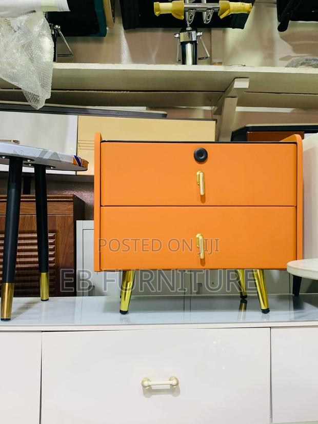 Side Drawer · Photo 1