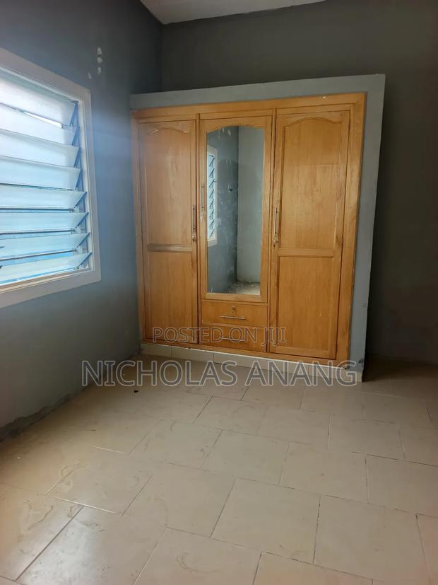 1bdrm Apartment in Dorns Properties, New Town for rent · Photo 3