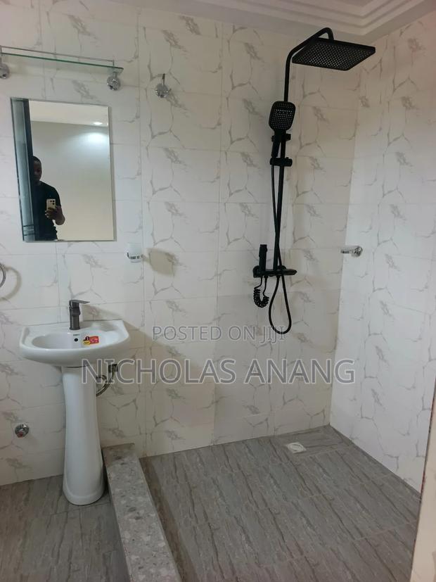1bdrm Apartment in The Dorns Properties, New Town for rent · Photo 3