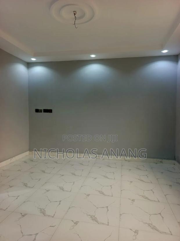 1bdrm Apartment in The Dorns Properties, New Town for rent · Photo 5