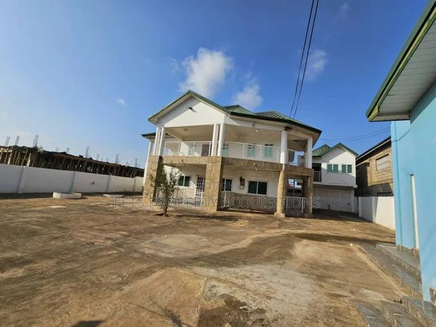 6bdrm House in Adenta for sale · Photo 6