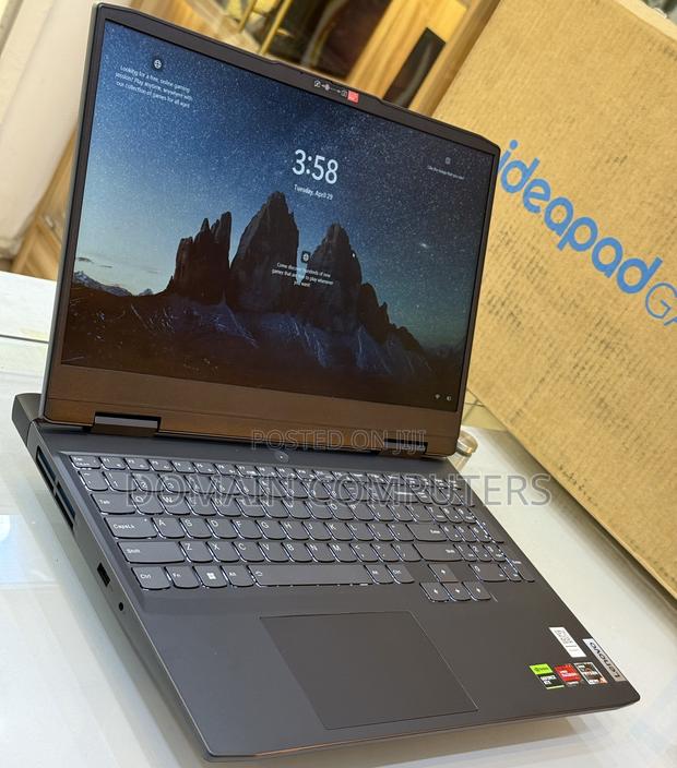 New Laptop Lenovo Ideapad 3 8GB AMD Ryzen 5 SSD 512GB · Photo 5