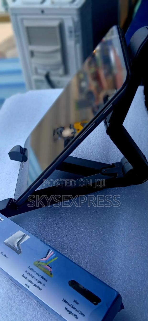 Portable Phone / Tablet Foid Stand · Photo 3