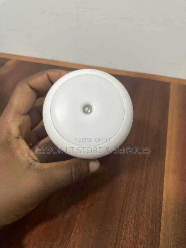 Portable Colorful Mini Air Humidifier Essential Oil Diffuser · Photo 4