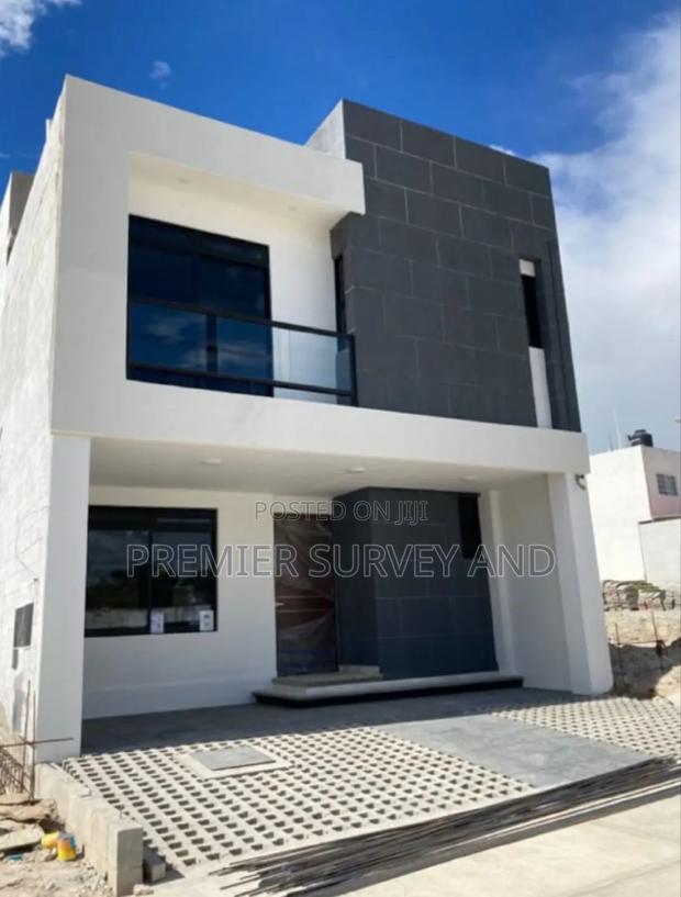 Constructing Excellence · Photo 1
