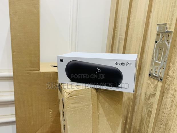 Beats by Dr. Dre Pill Wireless Speaker (Matte Black) · Photo 1
