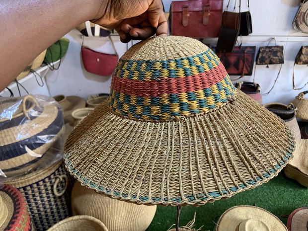 Summer Hat (Straw Hat) · Photo 1
