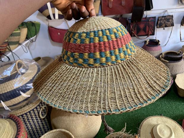 Summer Hat (Straw Hat) · Photo 3