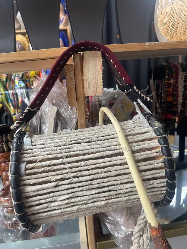 Talking Drum · Photo 2