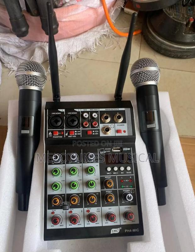 4-Channel Professional Effect Mixer and Twi Microphone · Photo 1