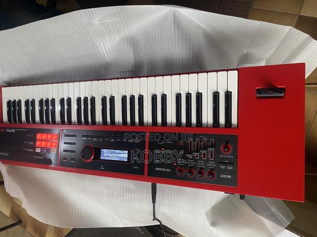 Roland Xps30 Keyboard · Photo 1