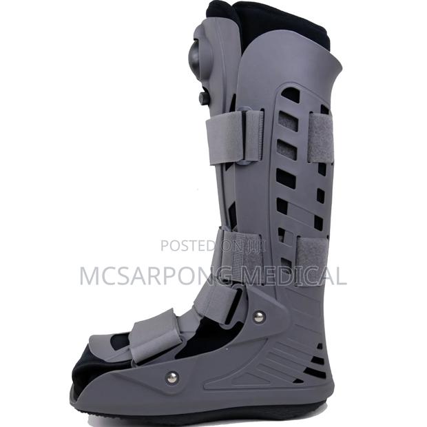 Air Cast Boot · Photo 1