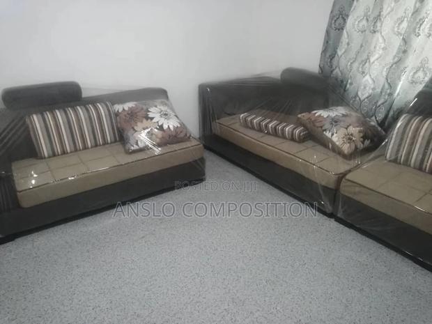 Extravagant L Shape Sofa Chair · Photo 6