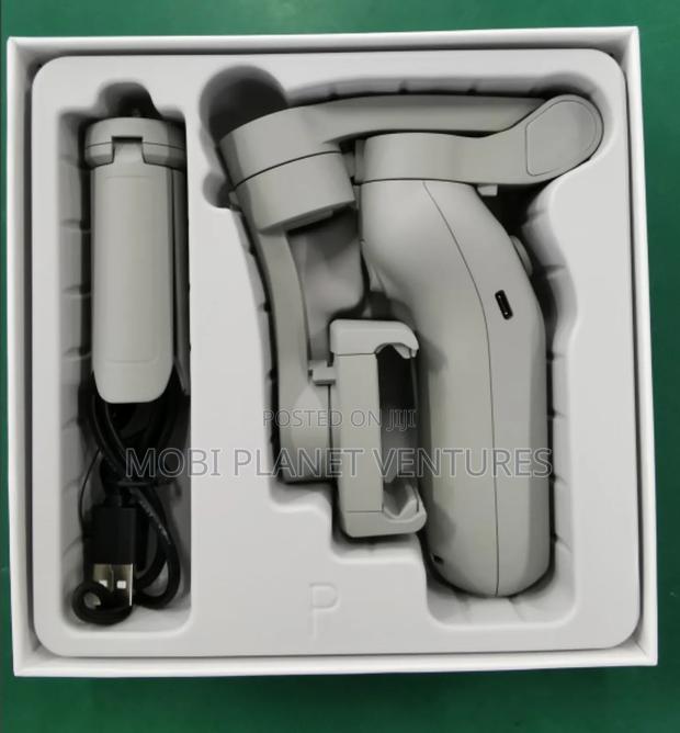 Smartphone Gimbal L7bpro (With Ai Face Tracking) · Photo 3