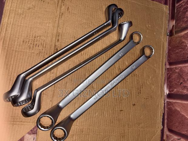 18mm 19mm Ring Spanners. · Photo 1