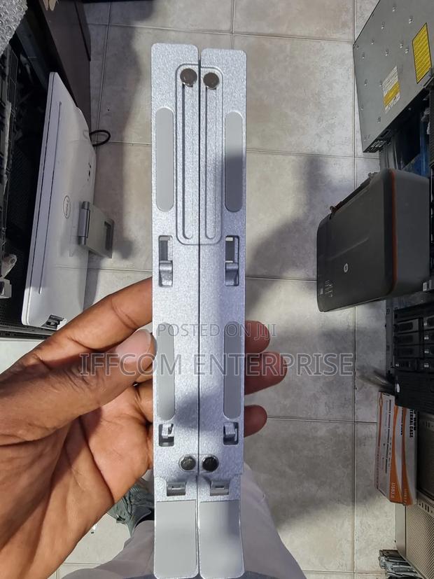 Laptop Stand · Photo 2