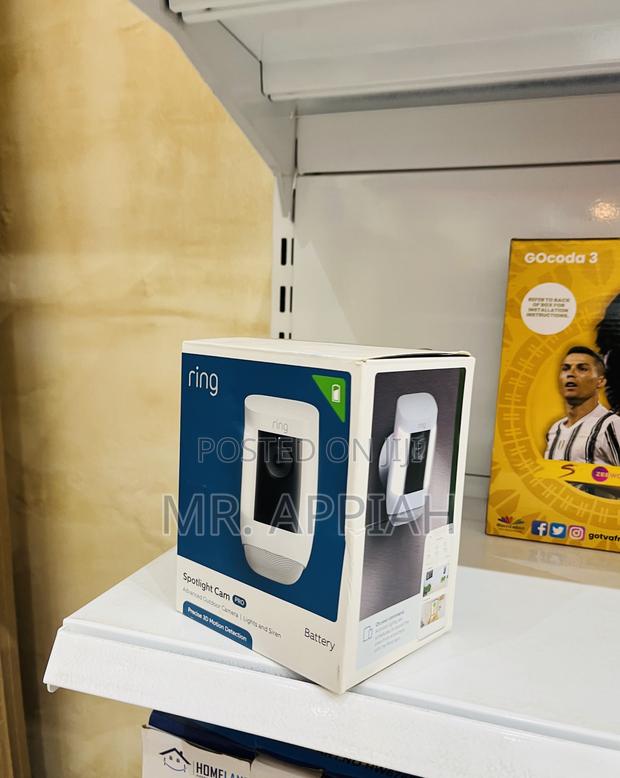 Check Out Ring Sportlight Cam Pro/ Battery Single(White) · Photo 1