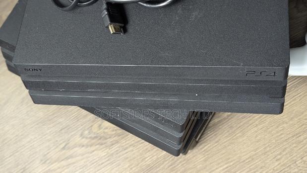 Home Used Ps4 or Playstation 4 Pro Home Used Console · Photo 3