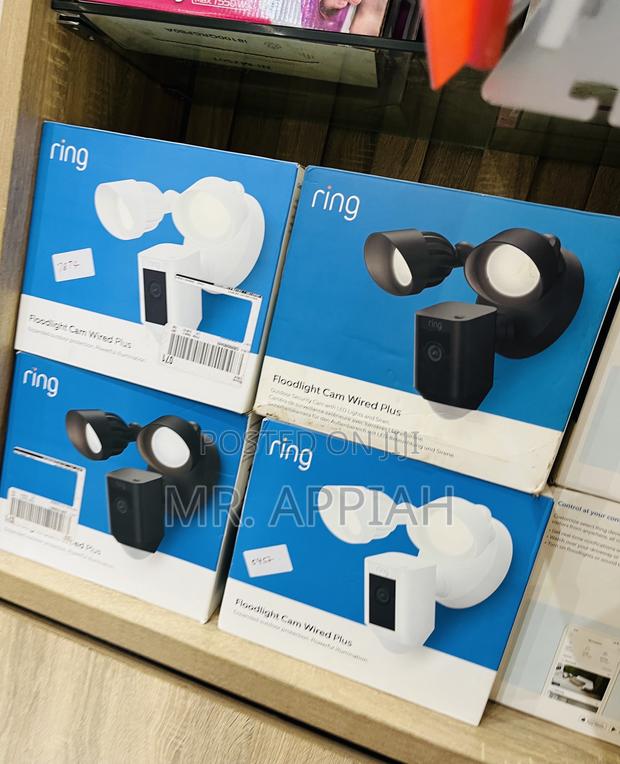 High Quality Ring Floodlight Cam Wired With Motion. · Photo 1