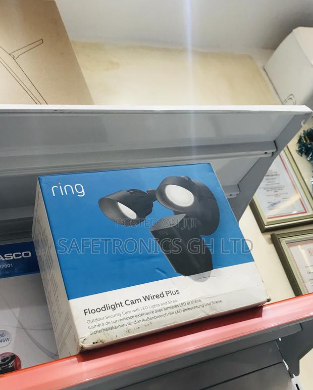 Brand New Quality Ring Floodlight Cam Wired · Photo 1