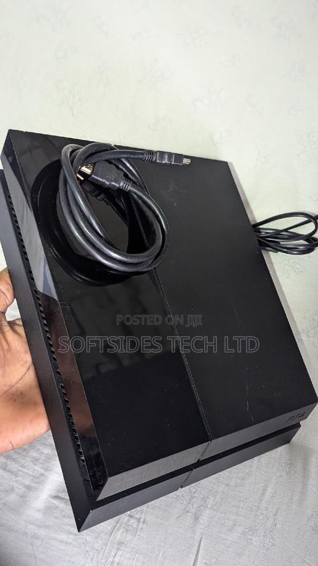 Tested Playstation 4 Home Used Game Console for Video Games · Photo 3
