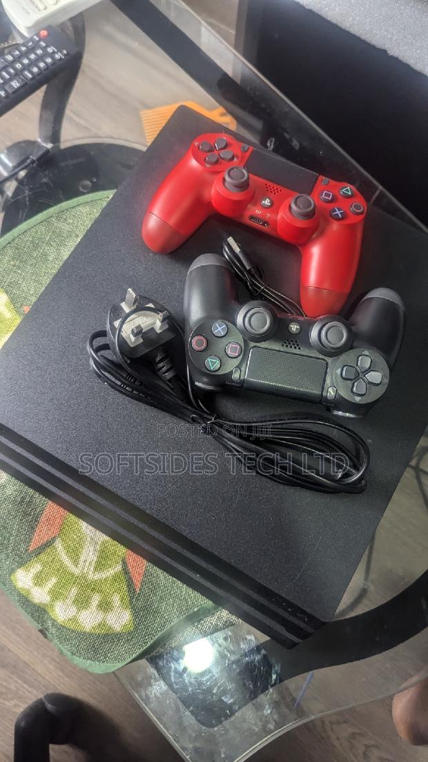 Ps4 Pro For Big High Graphics Gaming With 15 Games · Photo 3