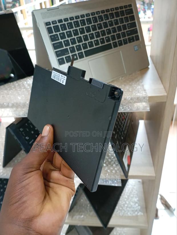 Hp Elitebook 840 G3 Replaceable Battery · Photo 5