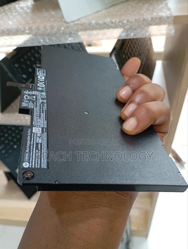 Hp Elitebook 840 G3 Replaceable Battery · Photo 6